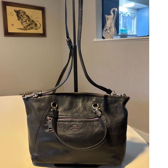 Coach Handbags - Coach Prairie Satchel in Black Pebbled Leather